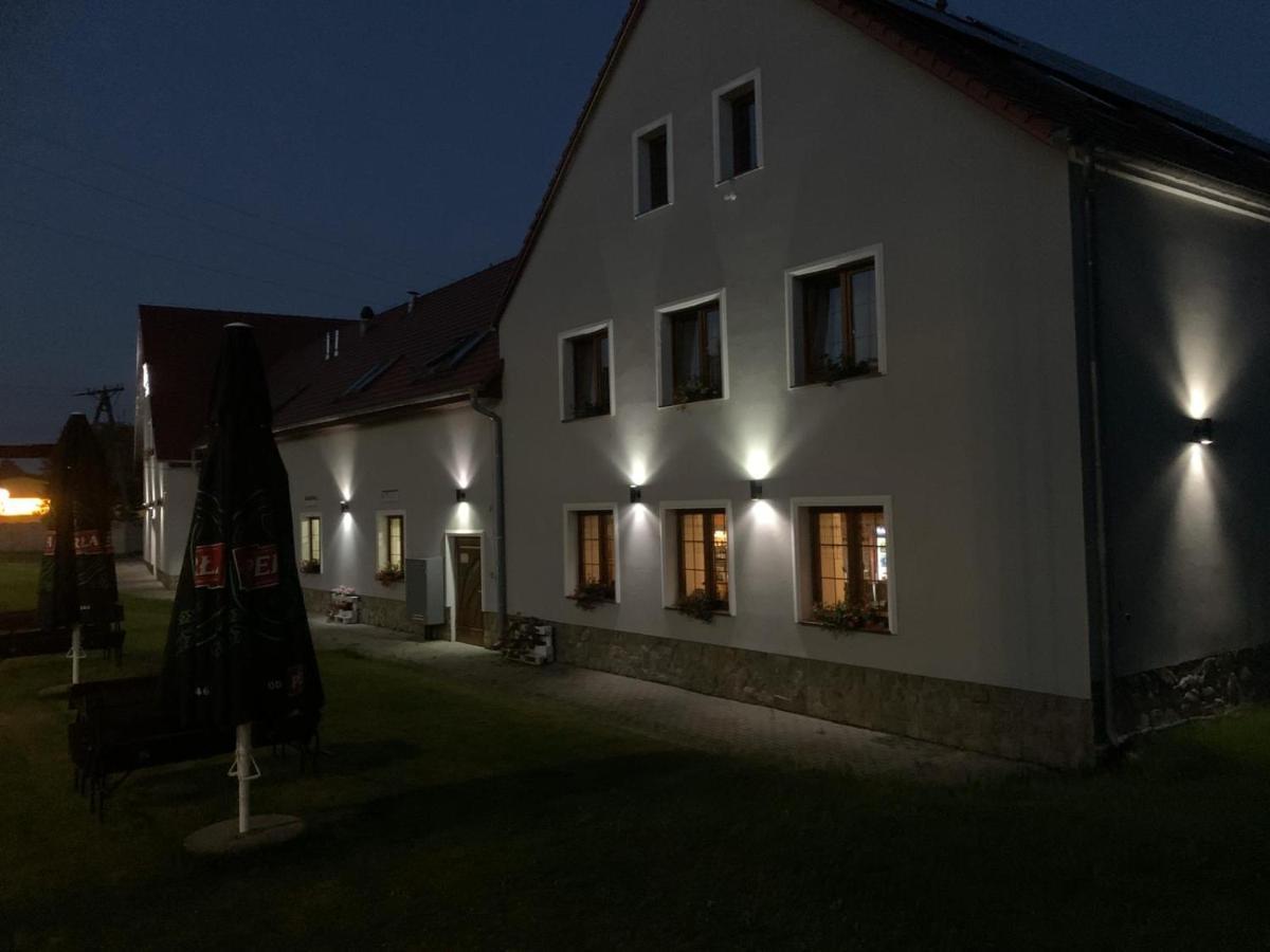 Zajazd Zacheta Kamienna Gora Extérieur photo